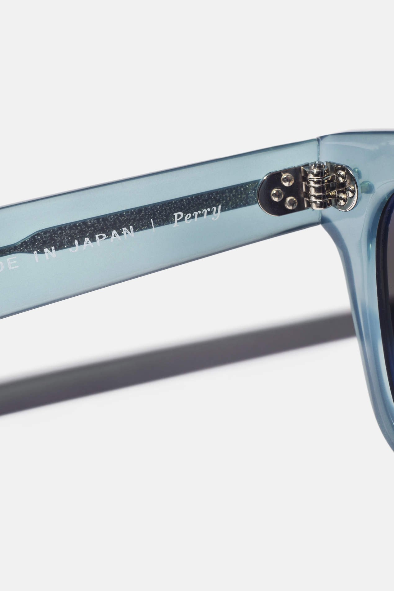 Perry Sunglasses - Image 3